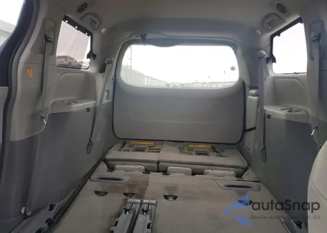 2012 Toyota Sienna Xle z USA, uszkodzony, nr VIN 5TDYK3DC1CS276305